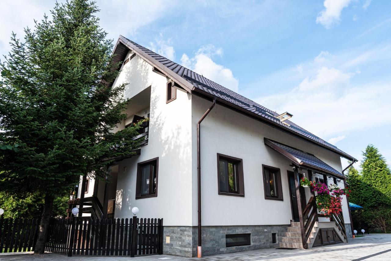 K'Raman Hotel Ramnicu Valcea Bagian luar foto